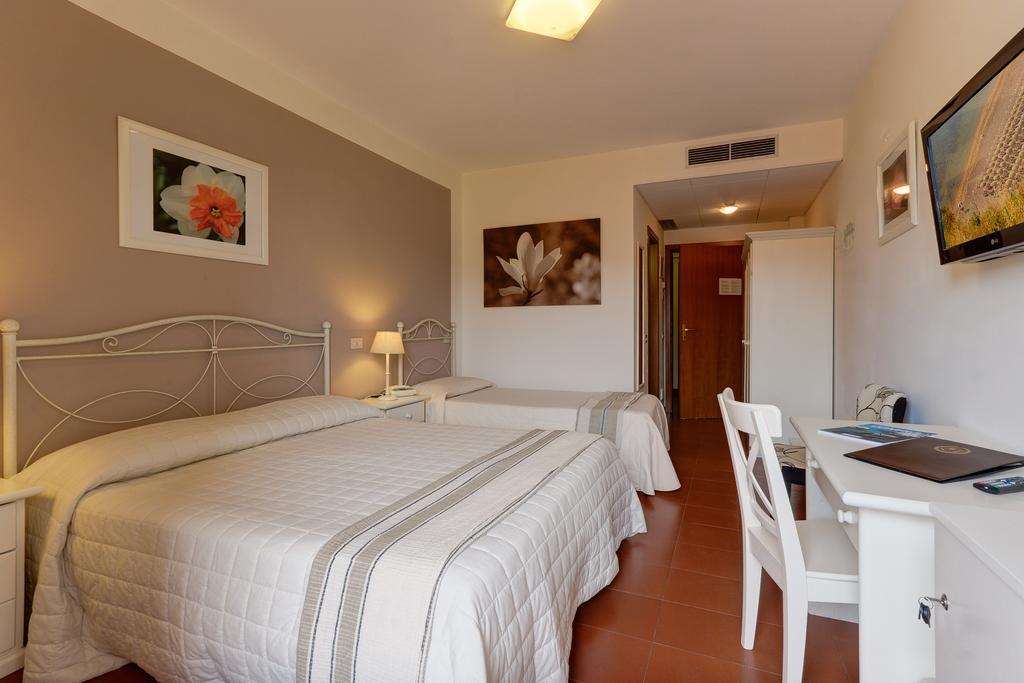 Hotel Giardino Suites And Spa - Numana Cameră foto